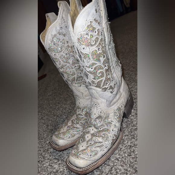Corral Shoes - Corral women’s white glittered inlay and crystal square toe cowboy boot A3397